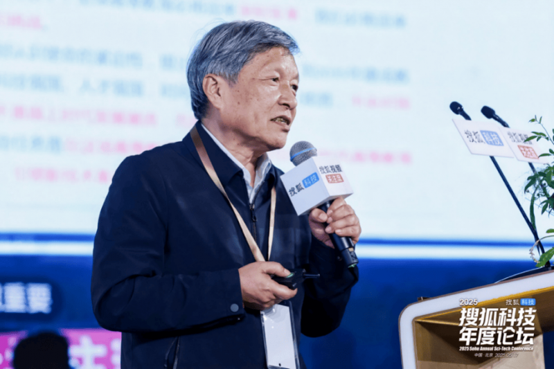 全省老年大学师生优秀书画摄影作品巡展走进定州博物馆