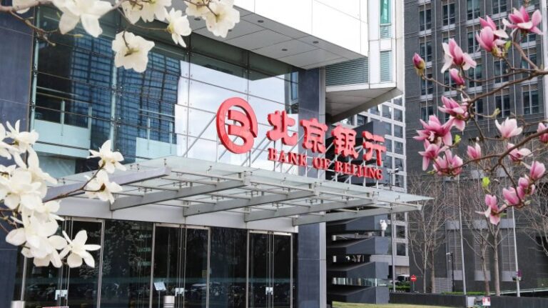 简法美学丨引 领塔尖人居风尚，IDEA05极窄吊趟门耀目上市